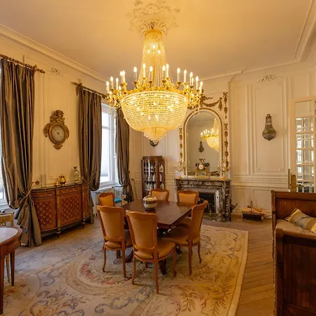 Palazzo Di Acqua Penzion Le Mans