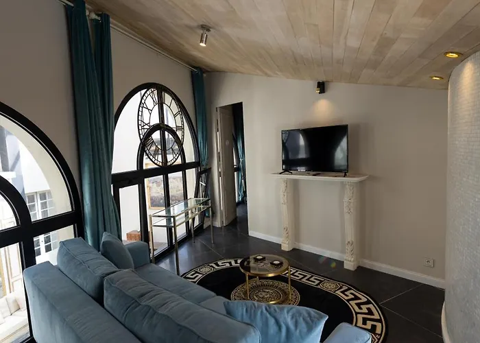 Pensión Palazzo Di Acqua 3*